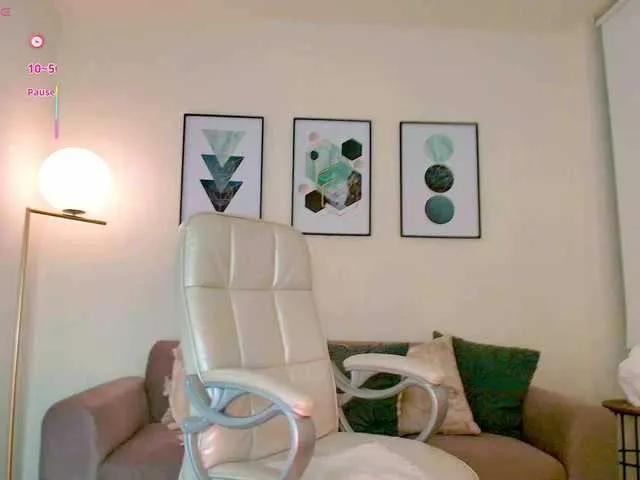 BongaCams AlicePrice is Freechat AlicePrice — it excites me to treat me well, be polite but at the same time a little perverted when they talk to me