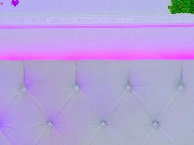 AriannaSins on BongaCams 