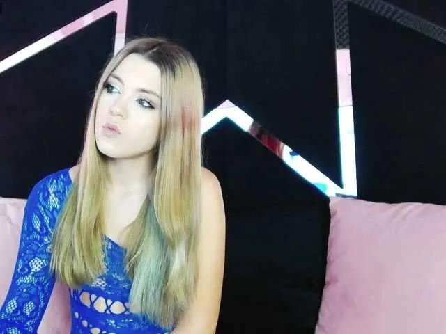 Breezelle on BongaCams 