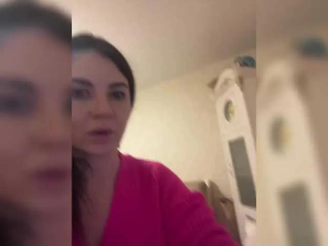 Heleni22 on BongaCams 