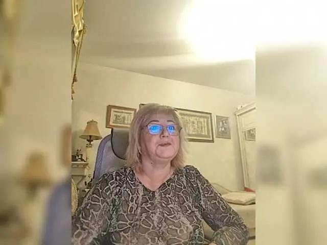 KarinkaSweet on BongaCams