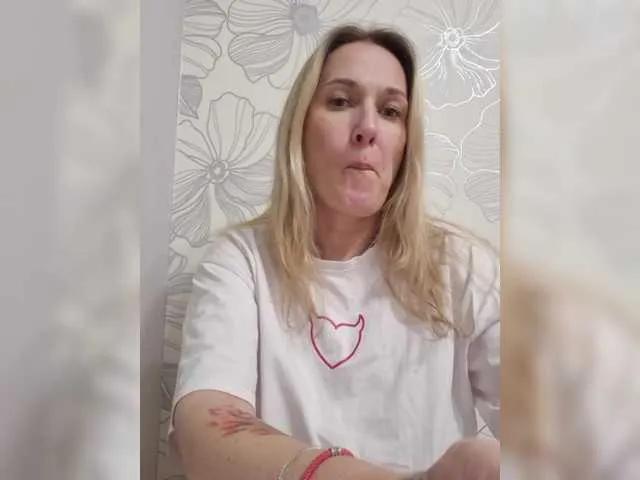 BongaCams kykyshe4ka is Freechat kykyshe4ka — Rich guys)))