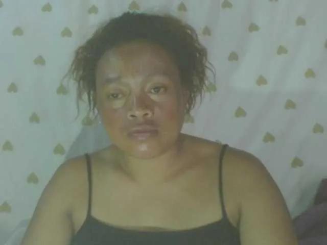 LorahXVane — Men who have something to offer to girl: kisses, touches, gifts