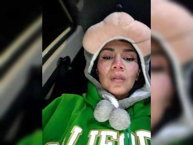 BongaCams NinaBelluschi is Freechat NinaBelluschi — Lovense vibrations are the best, your hard cock when you are looking at me, compliments and gifts for sure will make me wet.