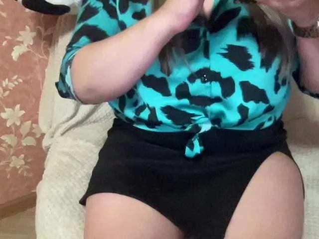 SweetStrawberry1 on BongaCams 