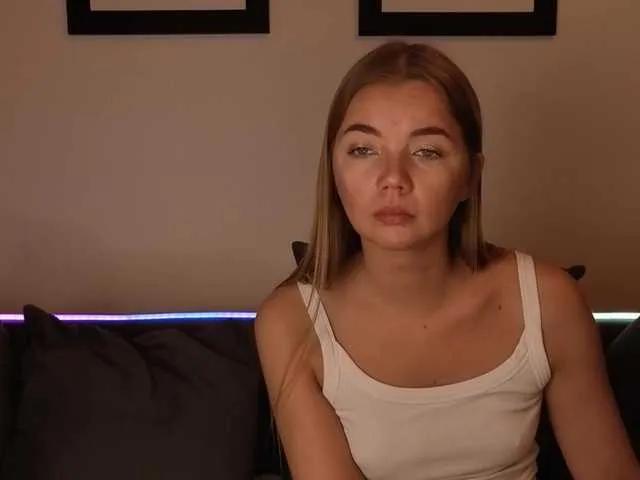 BongaCams Trusty-dottie is Freechat Trusty-dottie — I like to be desired, I love care and attention.