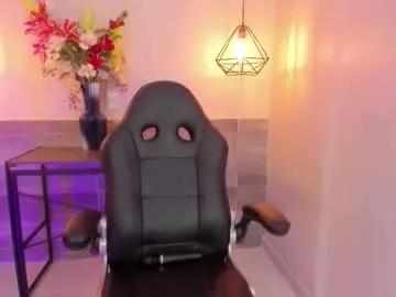 alanajones1 — GOAL:  Spank ass x 2 [20 tokens remaining] My cute face is already to receive your love or your cum  #feet #petite #daddy #cute #tender