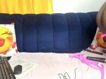 bella_thequeen on Chaturbate 