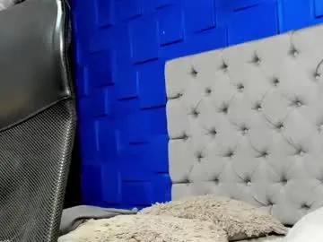 king_falconer — naked [200 tokens left] #king  #master   #muscle  #cum  #young