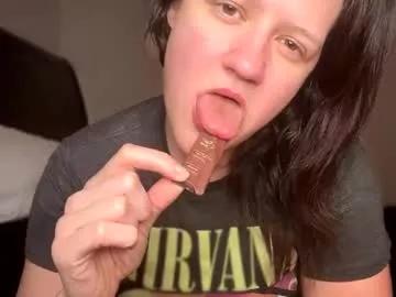 kinkbitch25 on Chaturbate 