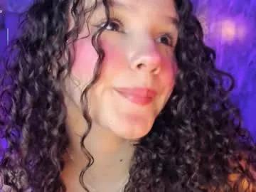 lucylovelyy1 — GOAL: spank ass x5 [39 tokens remaining] :--Hey Guys <3 #hairs #slut #ass #submissive #curvy