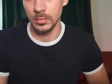 mrgreeneyes01 on Chaturbate 