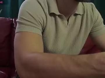 mrgreeneyes01 on Chaturbate 