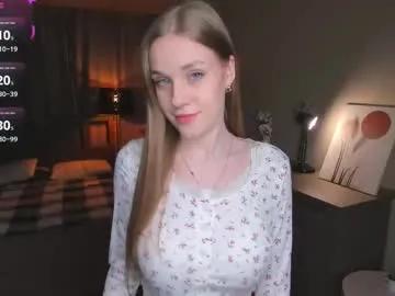 normaemans — GOAL: squeeze my boobs under bra [46 tokens remaining] Hello CB,Im Beatrice<3 im new here #18 #new #skinny #teen #bigboobs