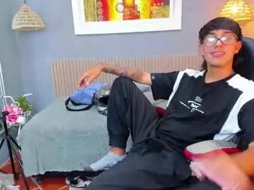 patrick_foxx — flash cock [25 tokens left] #bigcock #cum #latino #young #hairybush