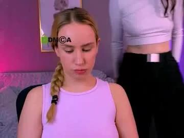 riley_sanders — GOAL: play tits [444 tokens remaining]  welcum to my room  #brunette #shy #lovense #pvt #18