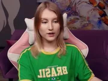 shantiyagin — GOAL: show tongue [21 tokens remaining] hi hi^^ I'm Polly, nice to meet u!!! Let's make our day a little bit happy!!! #cute #blonde #18 #shy #new