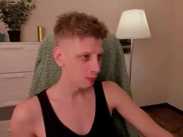 slim_andy — CUM #bigcock #uncut #feet #young #findom [1000 tokens remaining]