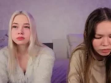 smile_with_nicole — GOAL: oil show [85 tokens remaining] Hi! I'm Lina!, Try my patterns 33/55/77/111 #new #18 #lovense #blonde #shy