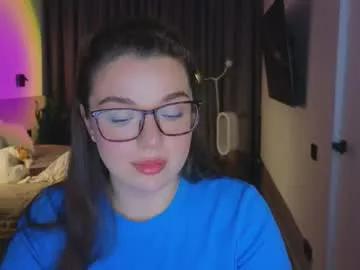 tutti_frutti_ on Chaturbate 