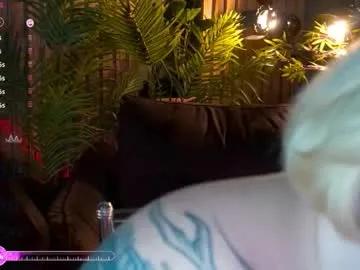 zarareign_ — HI pussys!fav vibe22/55/69/99/101/107/911!!The best compliment is tokens - Multi Goal: The best and deepthroat BJ in the world [299 tokens left] #blowjob #bbw #smoke #bigass #deepthroat