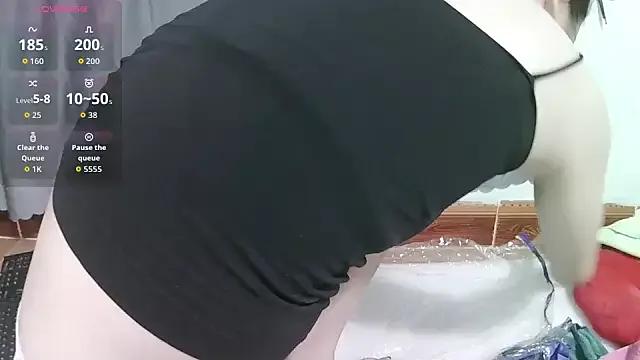 ASIAN_puppy on StripChat 