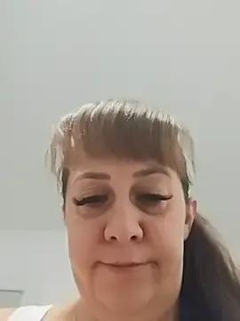 StripChat AvaDivaMilf is Freechat AvaDivaMilf — get ready with me for a wet day