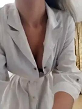 StripChat baby_sweet_girl_ is Freechat baby_sweet_girl_ — Pussy close-up