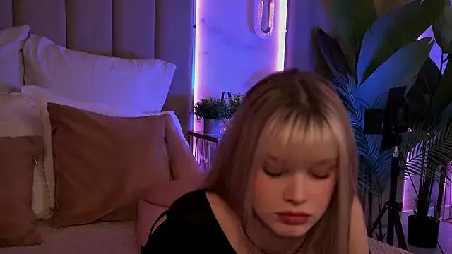StripChat BellaSecrett is Private BellaSecrett — play with dildo)