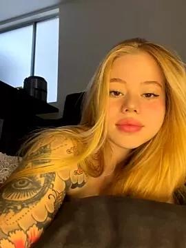 curchez_ on StripChat 