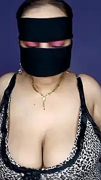 Dolly150 on StripChat 