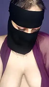 Dolly150 on StripChat 