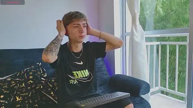 StripChat ethan_and_ava is Freechat ethan_and_ava — blowjob + show pussy