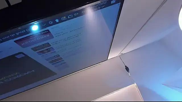 evelyn_wine on StripChat 