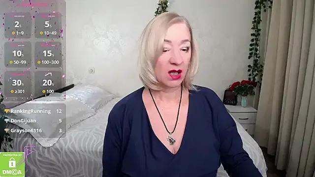 StripChat hunters_woman is Freechat hunters_woman — play with hair