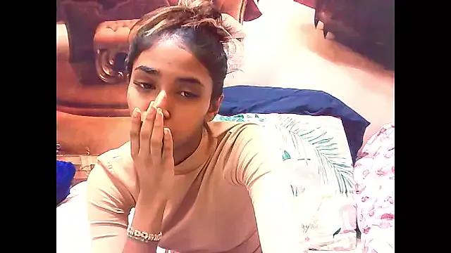 IndianSexySlender on StripChat 