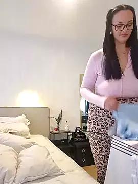 JUJUICY- on StripChat 