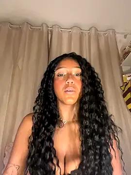 StripChat Kaiisa_ is Freechat Kaiisa_ — Take off panties and zoom pussy