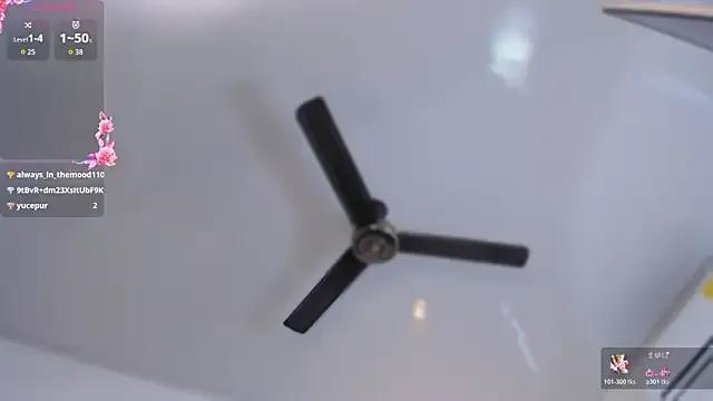 kylie_soraya — show boobs+oil