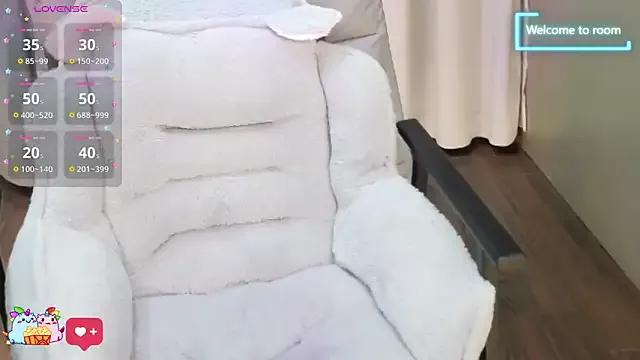 LINLIN-2025 on StripChat 