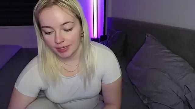 StripChat margot_robbie7 is Freechat margot_robbie7 — topless