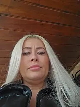 StripChat MILFBARBY is Freechat MILFBARBY — Make me squirt in public place