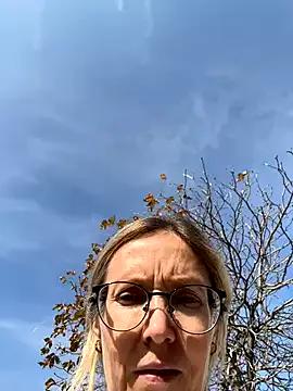 MollyStory on StripChat 