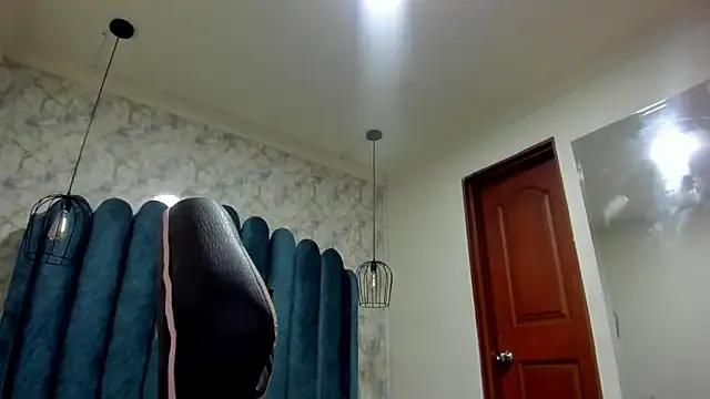 nalalye_cruzz_ on StripChat 