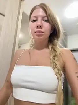 StripChat NewLale is Freechat NewLale — Make me cum