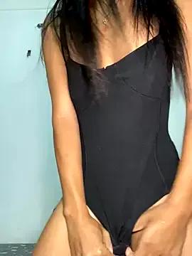 Nicole_cute1 — Ride dildo delicious ;)