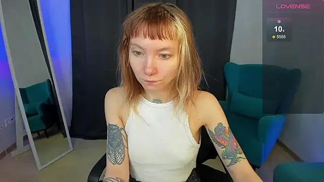 tattoo_art_baby on StripChat 
