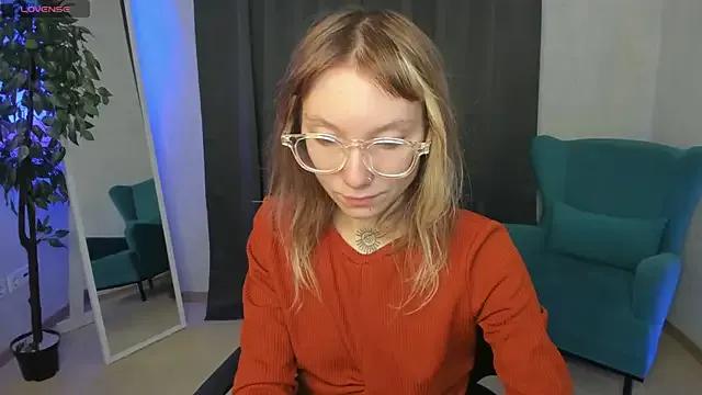 tattoo_art_baby on StripChat 