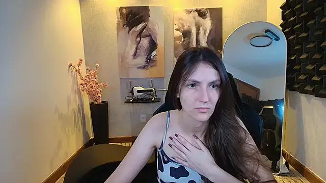 upssnowy on StripChat 