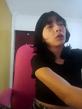 xoxo_milk on StripChat 